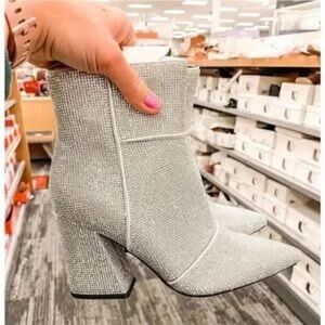 Rinestone Heeled Boots with Chunky Heel